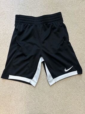 Kids Nike Black Basketball Shorts with White Accents sz. Med